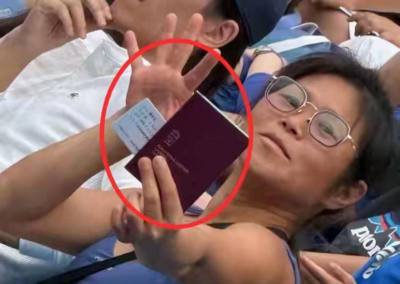 开云体育APP下载-上海網(wǎng)球大师赛观众高声嘶吼，裁判多次劝阻，保安最终请离