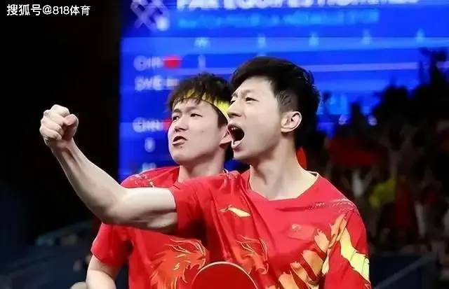 开云下载-有前途!王(wáng)楚钦看到马龍(lóng)比赛暂停没水喝,马上(shàng)跑(pǎo)去给龍(lóng)队拿了(le)一瓶水