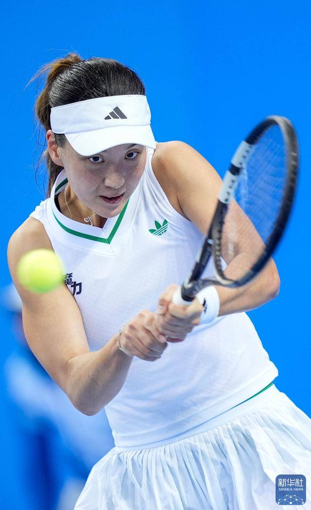 kaiyun-全运会丨王(wáng)欣瑜胜王(wáng)曦雨晋级网球(qiú)女单半决赛