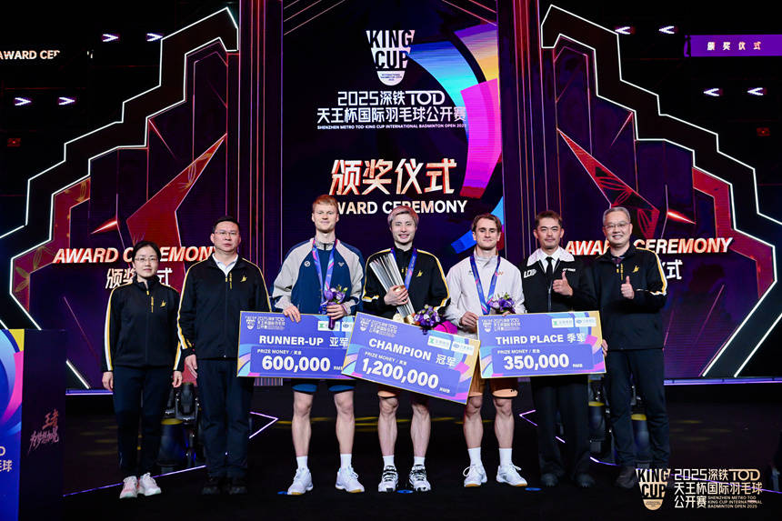 开云下载-“天王杯”国际羽(yǔ)毛球公(gōng)开賽(sài)在深圳落幕 石宇奇夺冠