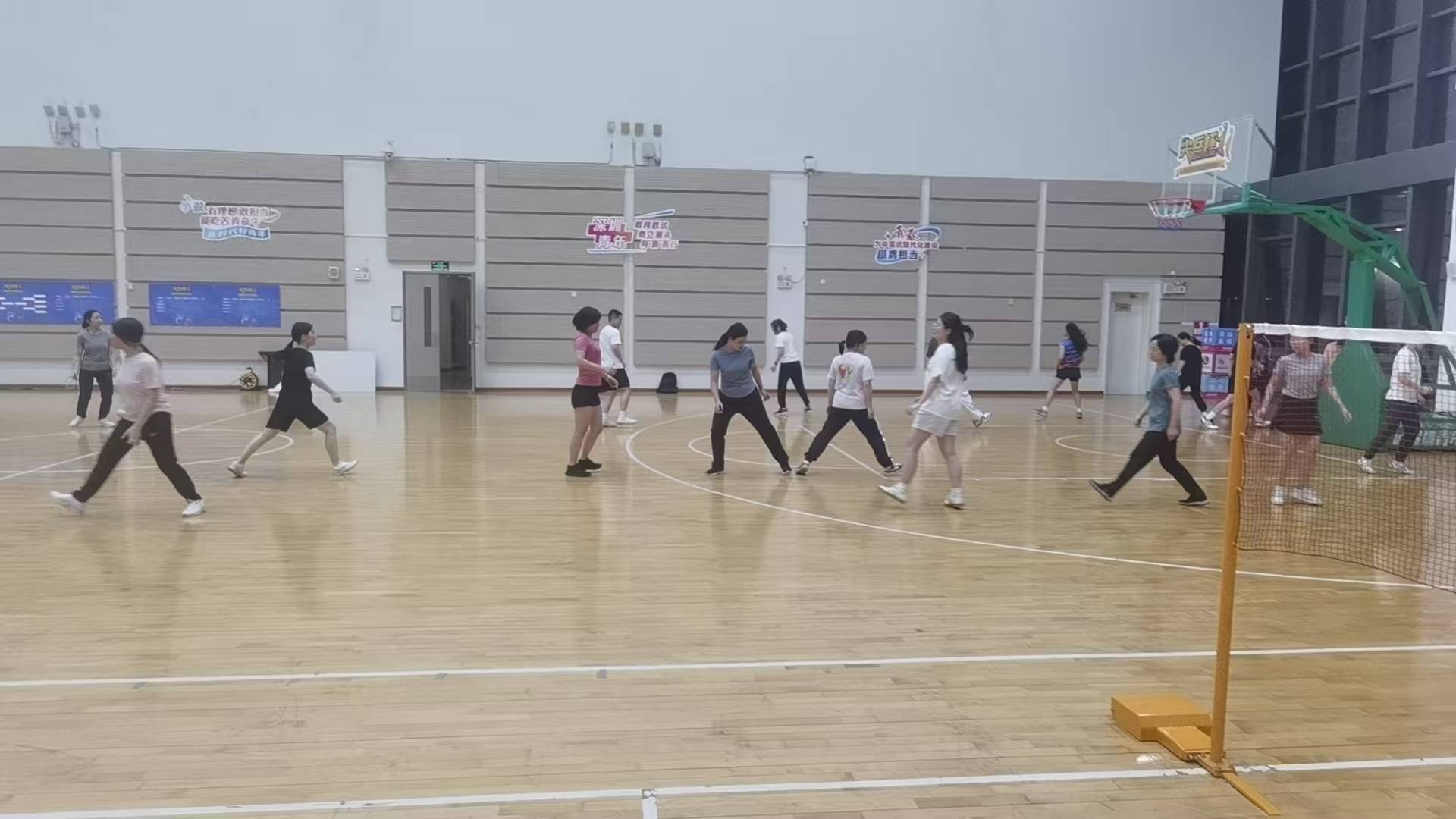 开云体育在线-【震惊！】深圳这5家羽毛球(qiú)机构，让你秒变球(qiú)场高(gāo)手！