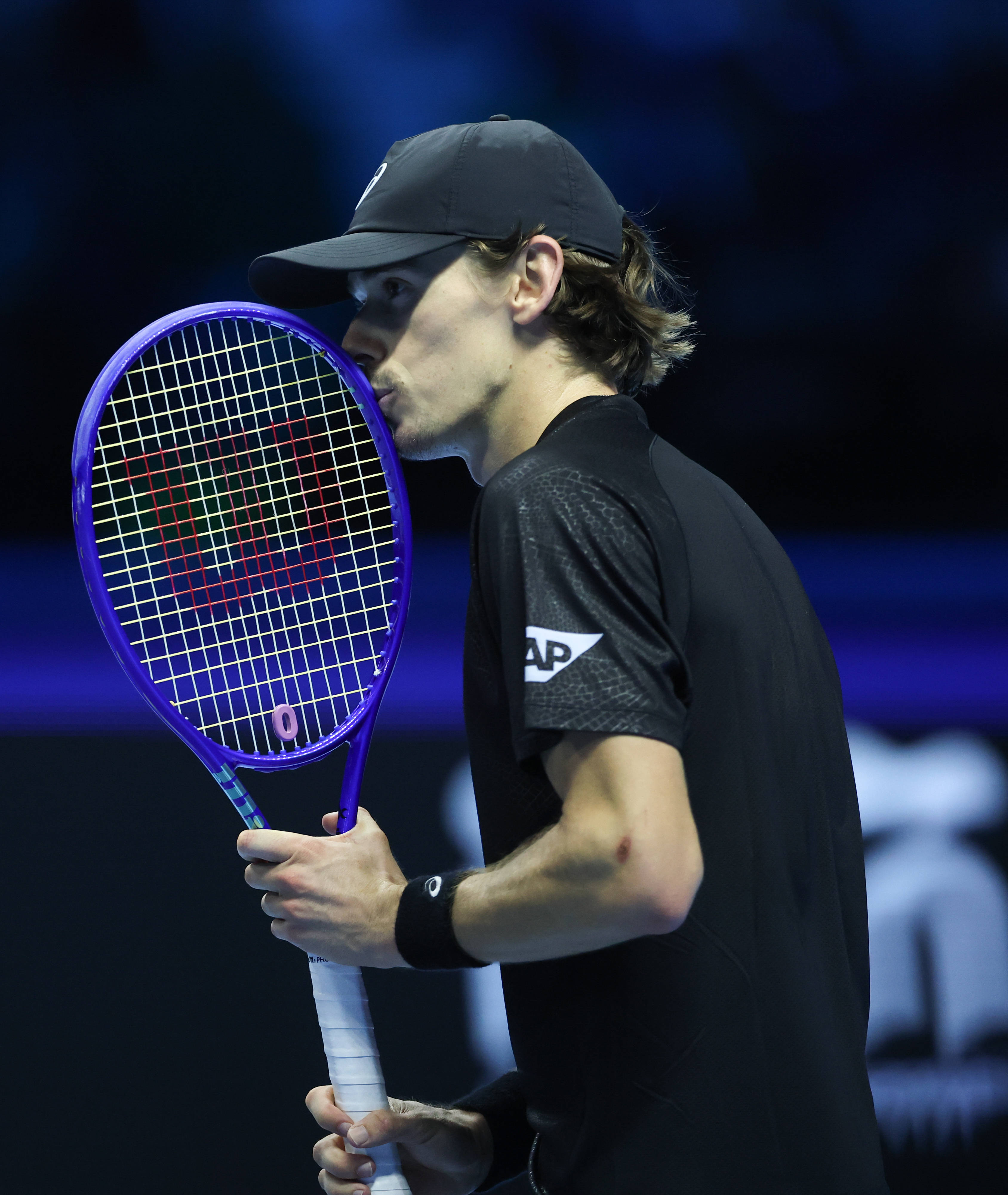 开云-（体育）网球——ATP年终总决赛半决赛：辛纳胜德米纳尔