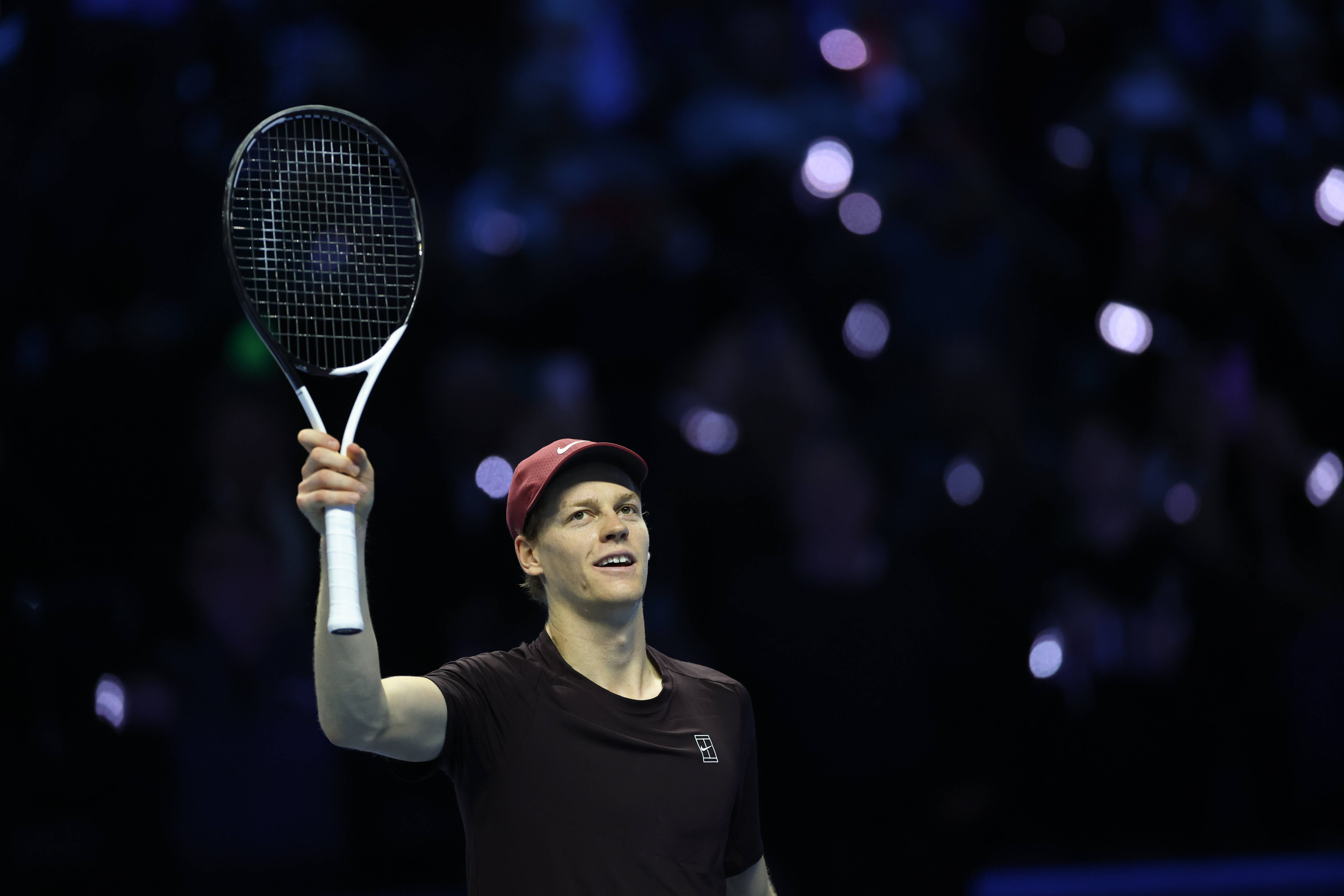 开云-（体育）网球——ATP年终总决赛半决赛：辛纳胜德米纳尔